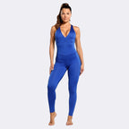 Mono cruzado en la espalda