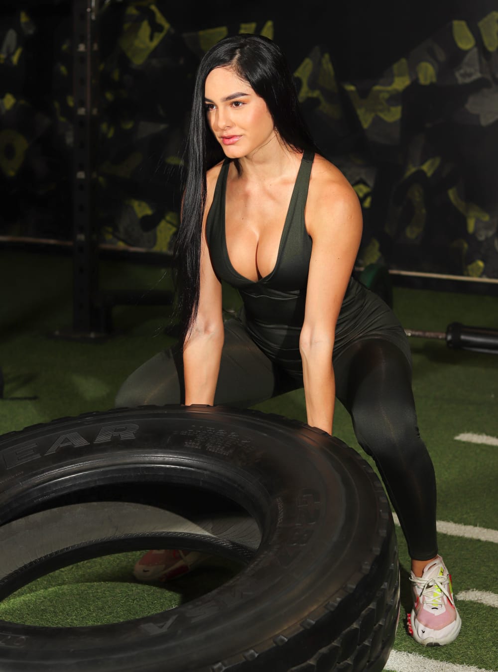 Mono negro con espalda cruzada - Negro