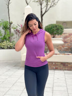 Sudadera con capucha y tirantes (solo la sudadera)